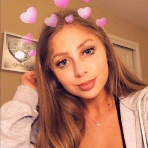 Meet your Posher, Marissa